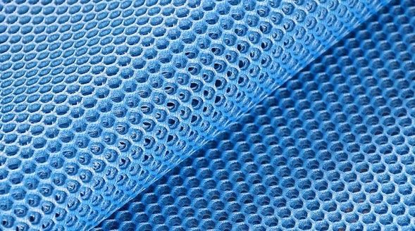 网眼布与三明治网布有什么区别